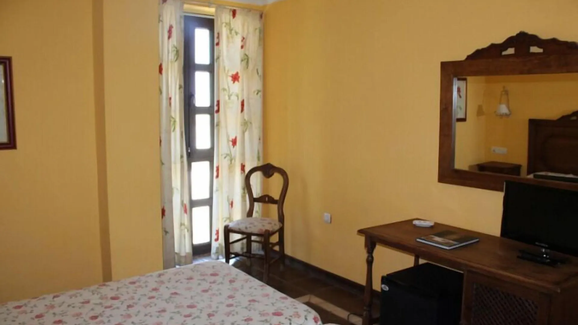Hospederia Del Zenete Hotel La Calahorra 4*,